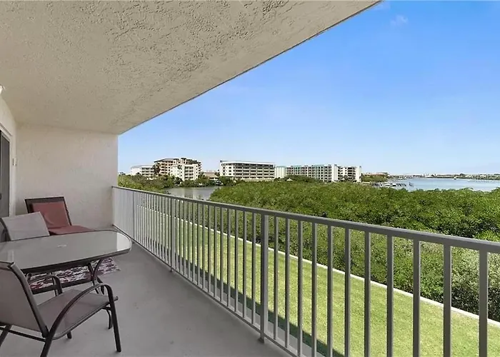 Bayshore Yatch Tennis 2br 3 Beds, Walking Distance To Beautiful Quite Ferienhaus *